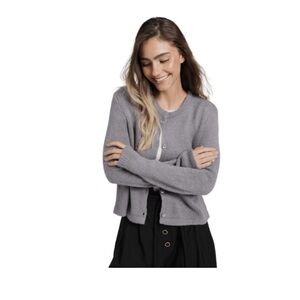 Nia Ariana cardigan